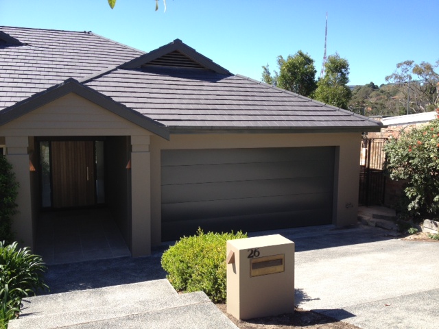 replaced-damaged-garage-door-at-northwood-photo6